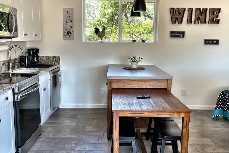 Lots of Room in Kitchen For Meal Preparation