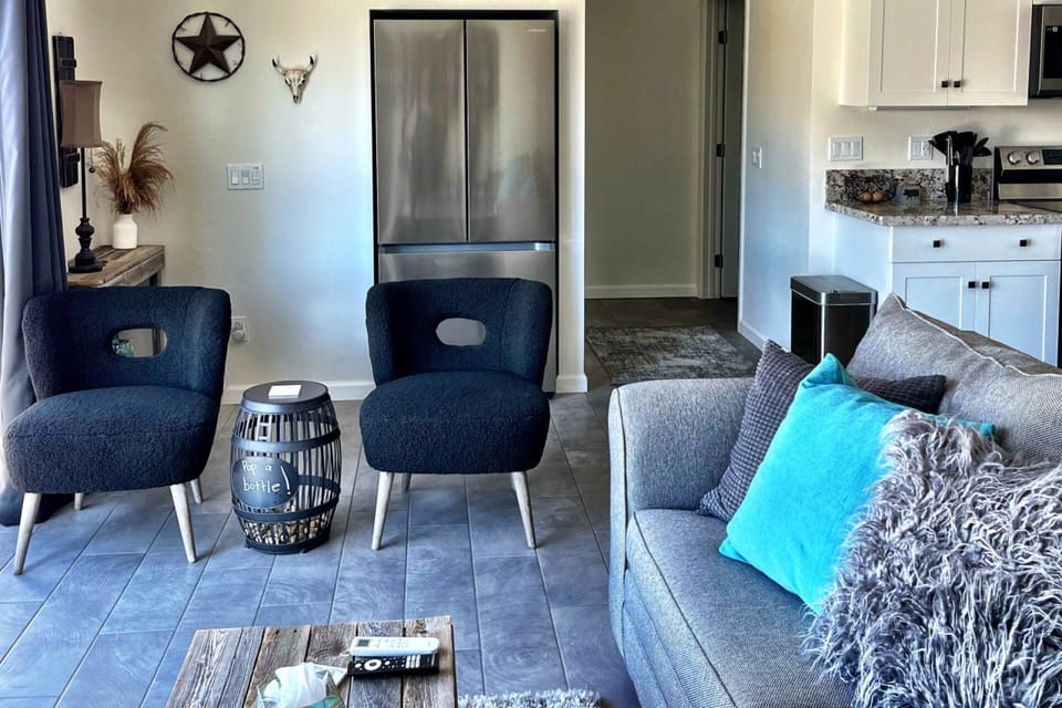 Lots of seating to lounge in the Hideaway Studio at Chick-Ranch