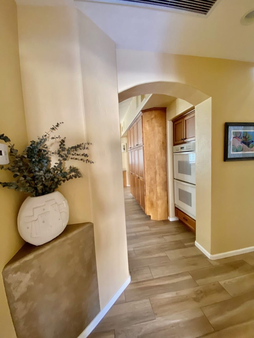 Entrance from garage to the kitchen 
