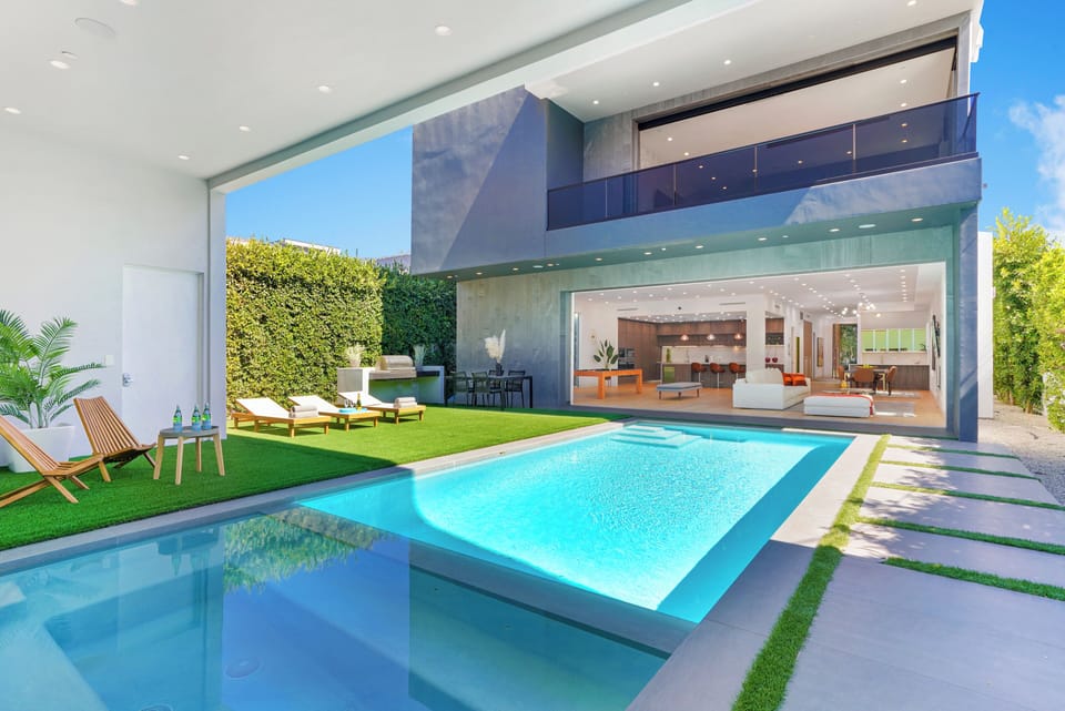 VILLA PASHA by LuxJB: Luxury 9,150 sqft mansion with Hotel-Level Service.