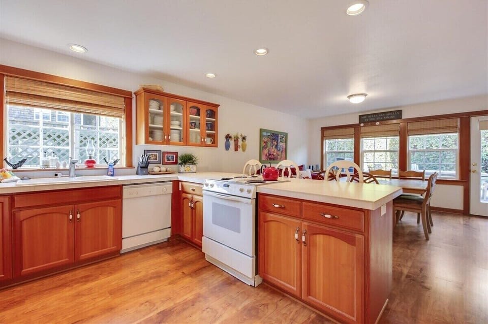 Kitchen at Saltwater Snug