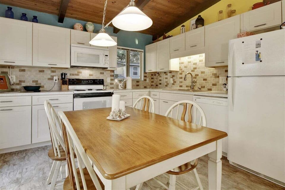 Kitchen at The Shell