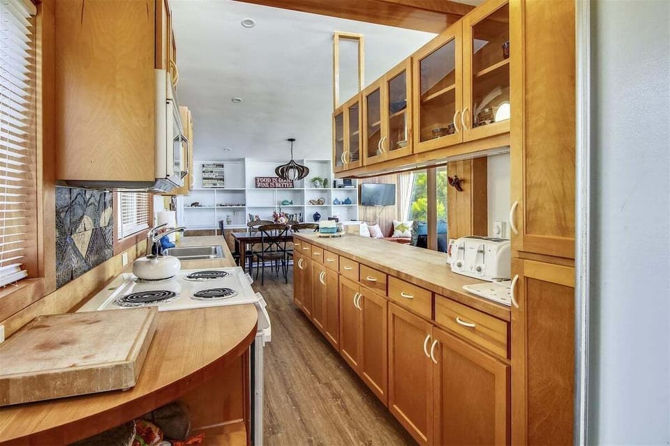 Kitchen at Arch Capella