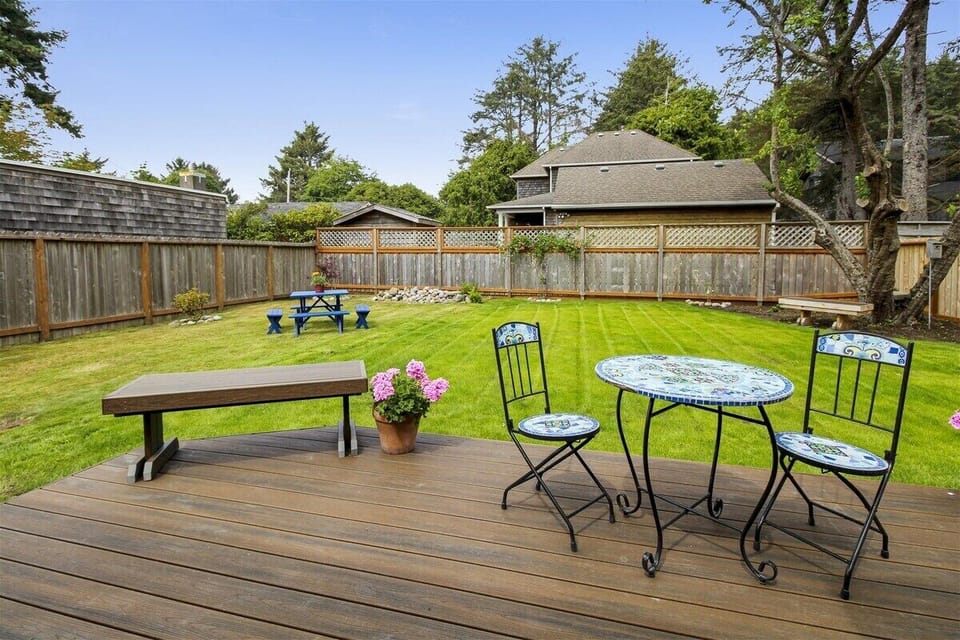 Backyard at Lil Bird Cottage