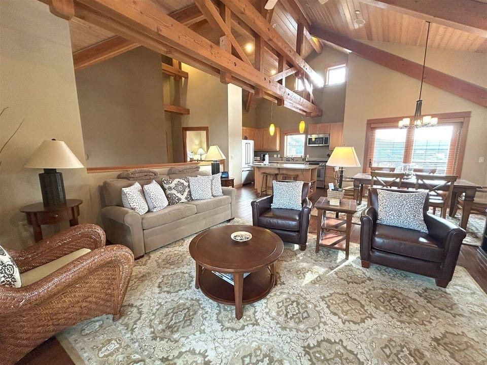 Main Living Area at The Lodges B1