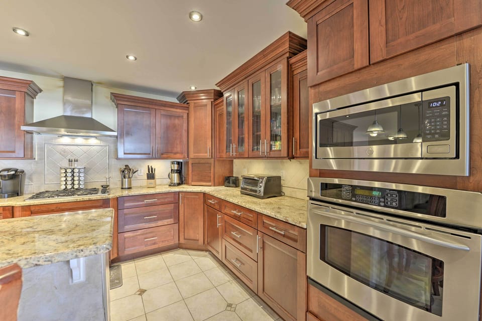 Fully Equipped Kitchen | Cooking Basics & Spices | Ice Maker