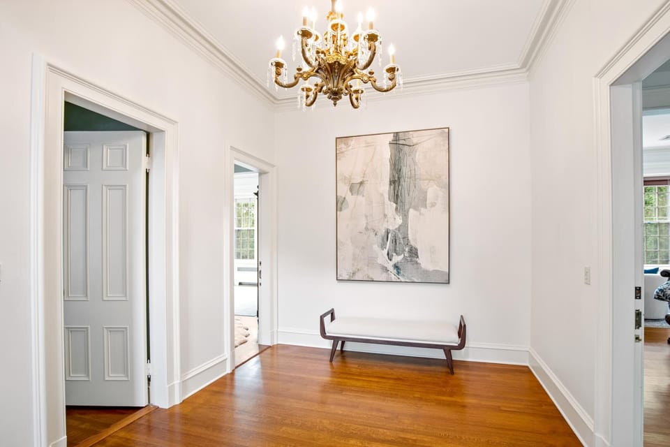 Second floor landing area and hallway to master and guest bedrooms 