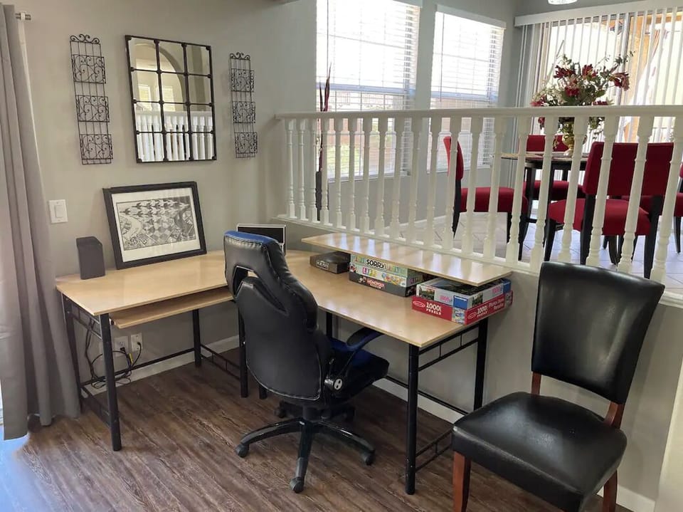 Office Desk, Wi-Fi / Ethernet, and Board Games!