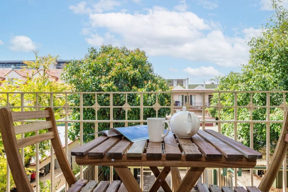 Private balcony attached to one of the bedrooms on the first floor. Grab a cup of morning coffee and have a moment here before the house hold wakes up and you`re busy exploring all Melbourne has to offer.