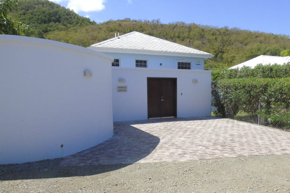 Ffryes House Entrance