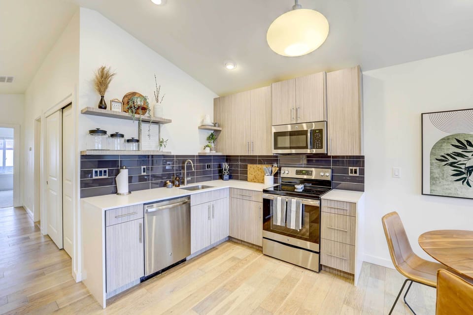 Kitchen | Cooking Basics Supplied | 2nd Floor