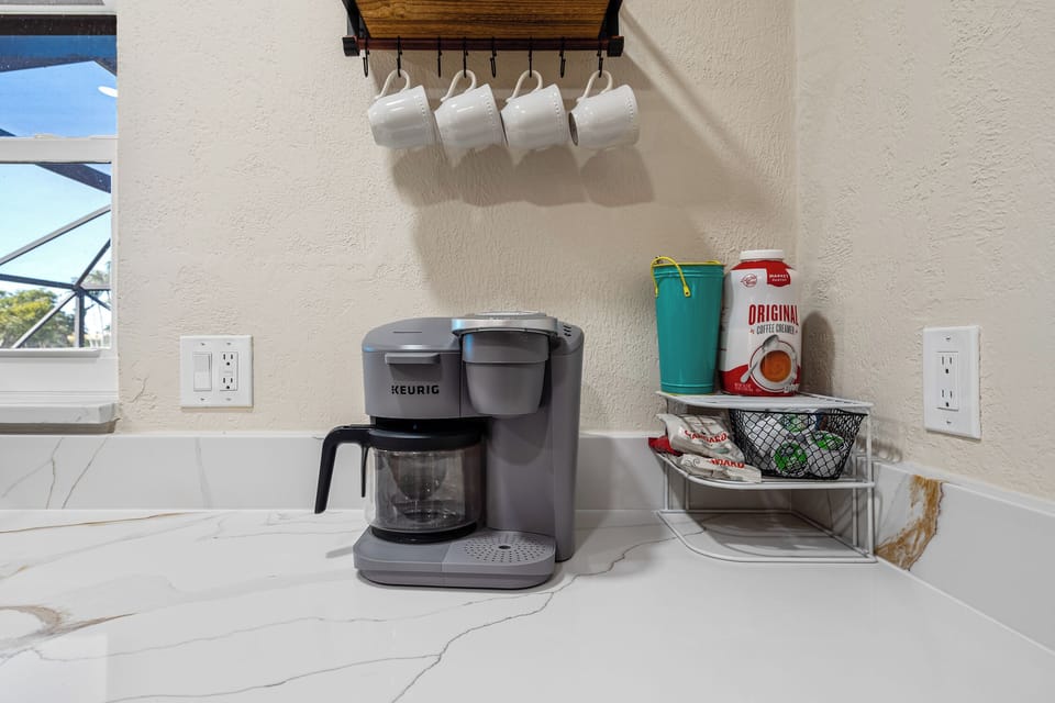 Coffee/tea station with Keurig Duo and Tea kettle