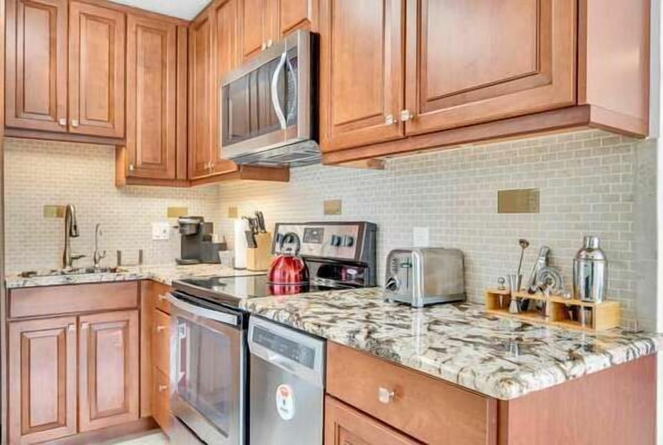 All kitchen appliances are included