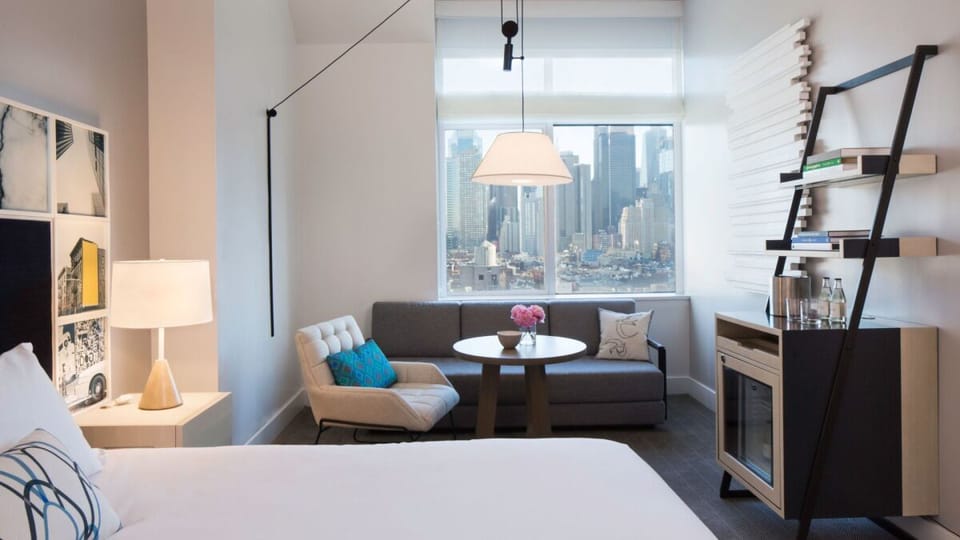 Unit with 1 King size bed