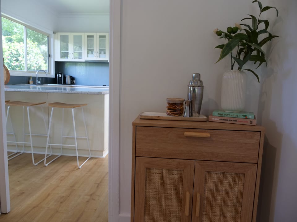 Bar cabinet for you to prepare drinks 