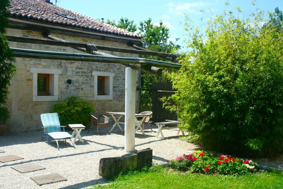 L'Ecurie's terrace