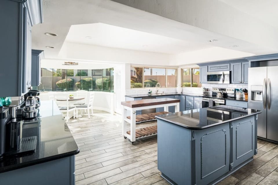 Whip up your favorite meals in this spacious, fully equipped kitchen!