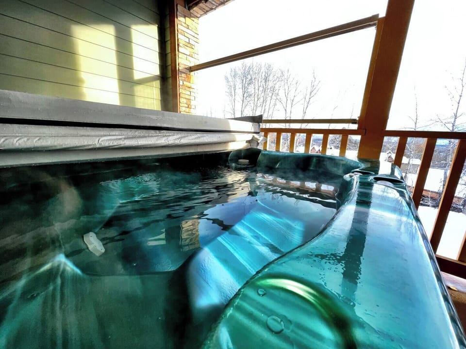 Private Hot Tub on Lower Deck.