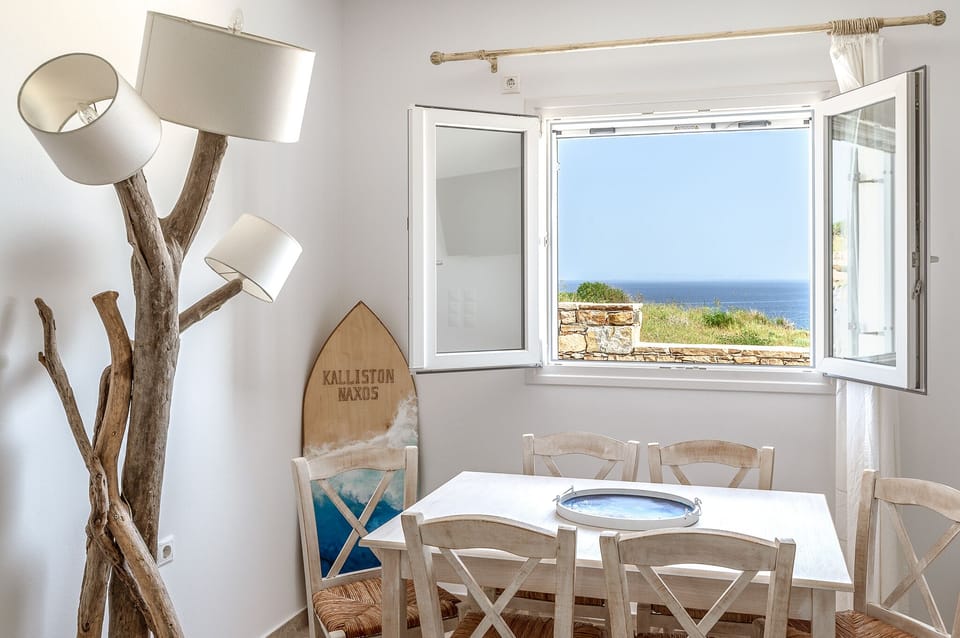 Refuel and rejuvenate after a tiring day at sea with a delicious lunch