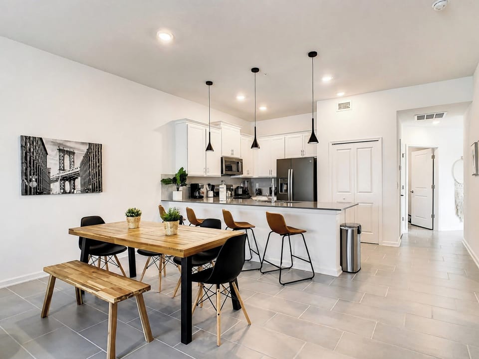 Open-Concept Kitchen and Dining Space with Island Seating