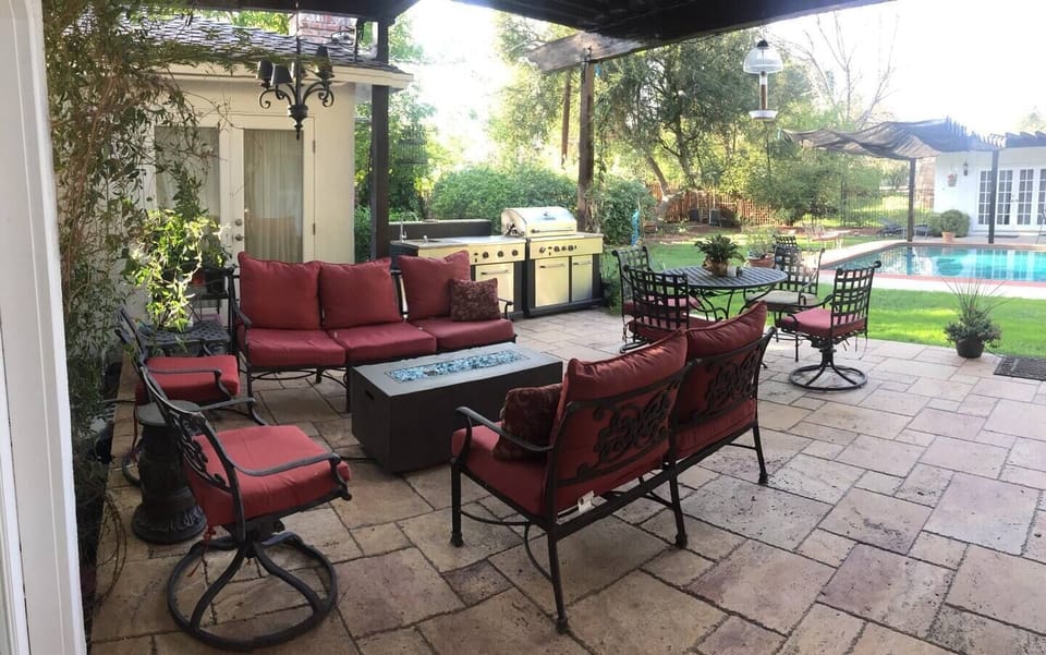 Patio BBQ and Fire pit sitting area, Dining table and 4 chairs. Outdoor Kitchen
