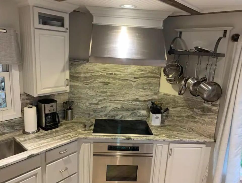 Electric Cooktop with exhaust hood, Convection Oven