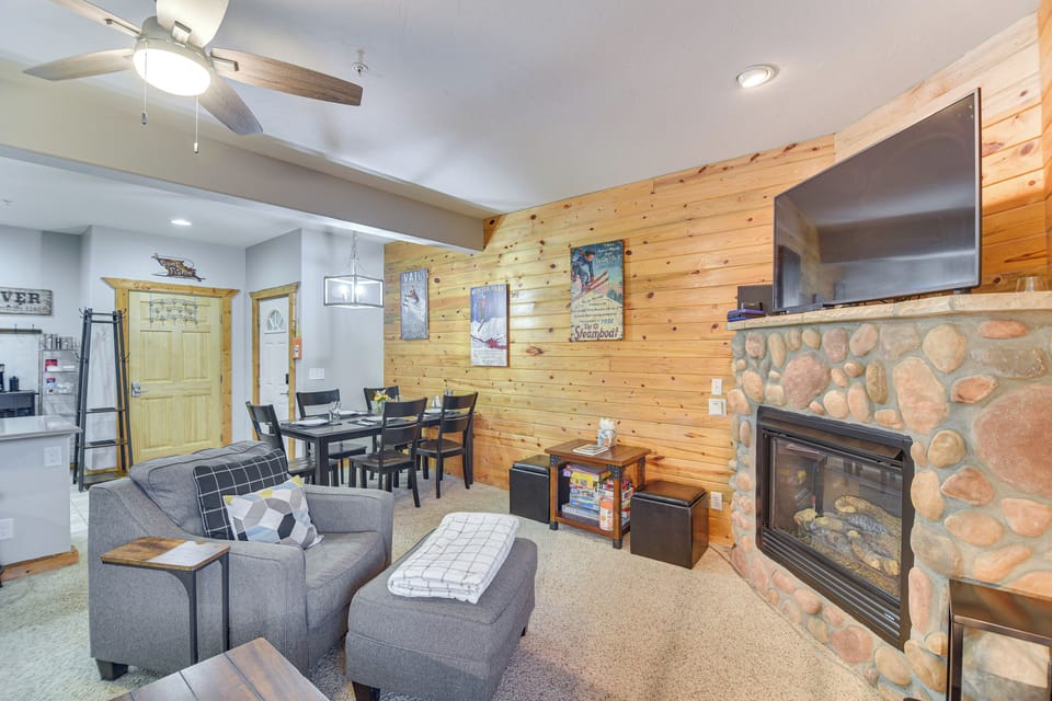 Grand Lake Vacation Rental | 2BR | 2BA | 987 Sq Ft | Step-Free Access