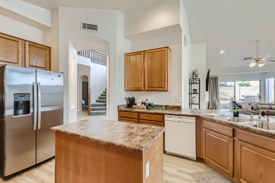 Fully equipped kitchen