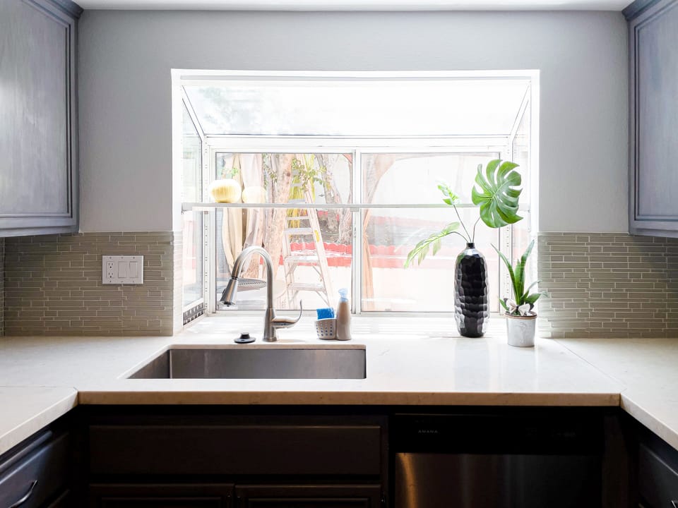 Our fairly large fully equipped kitchen comes with free coffee