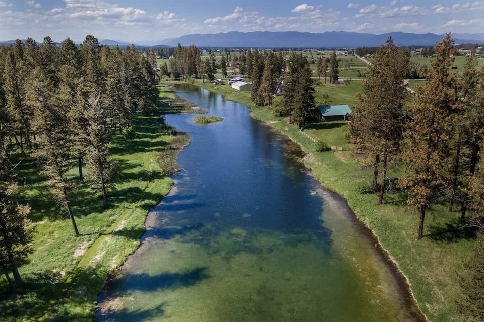 On site creek for fishing and kayaking/canoeing