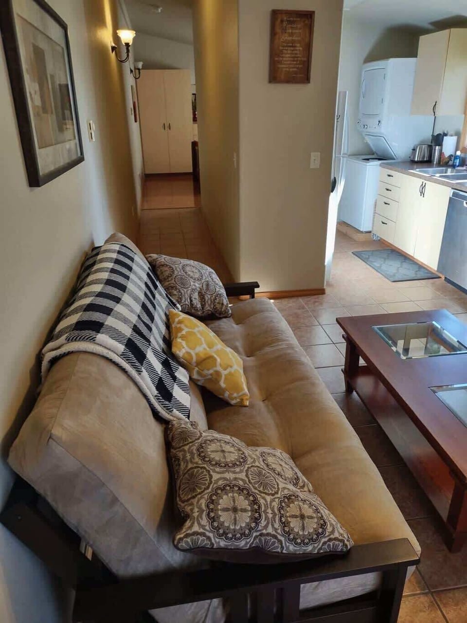 Living area/Additional sleeping area with pull out couch.
