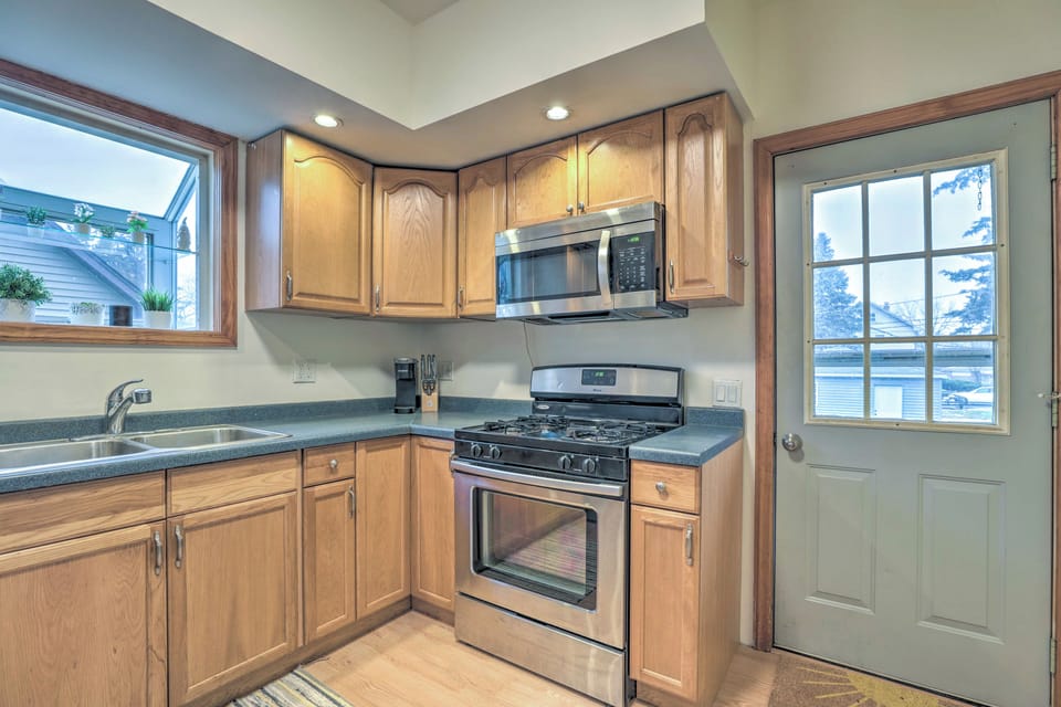 Kitchen | Keurig Coffee Maker | Spices