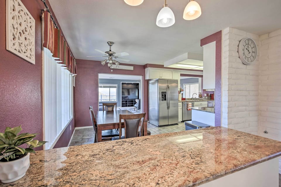 Dining Area | Dishware Provided