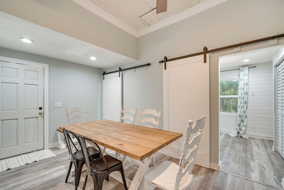 Dining Room | Central Heating | Fully Equipped Kitchen