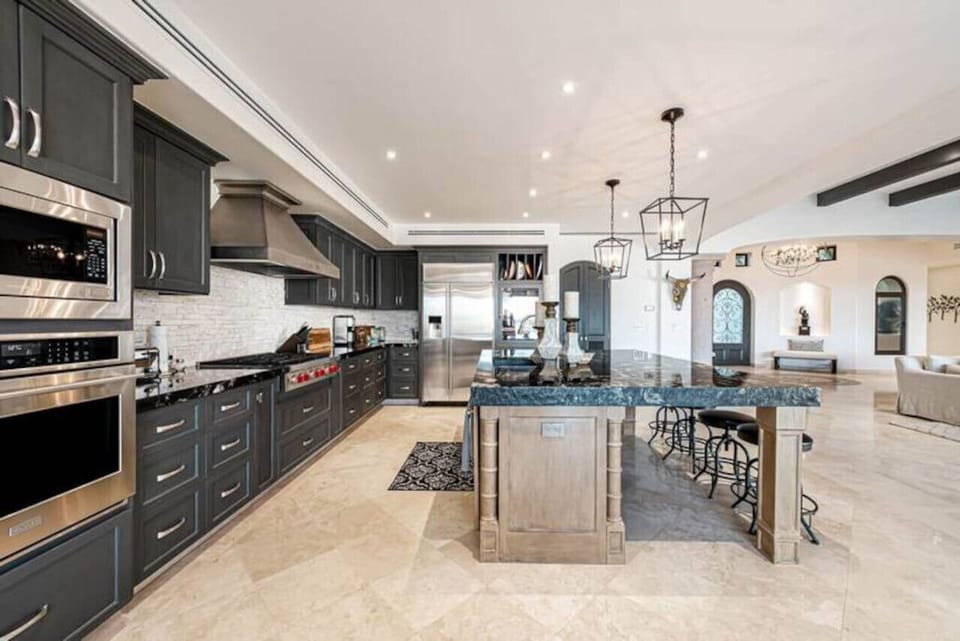 High end kitchen