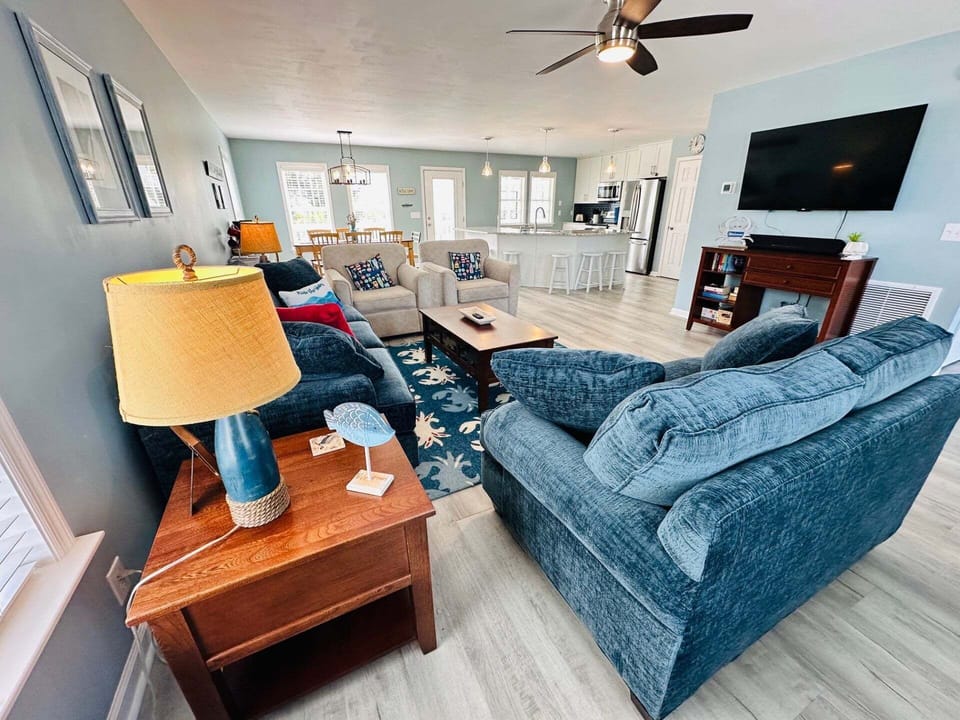 Lower Level Living & Dining Area