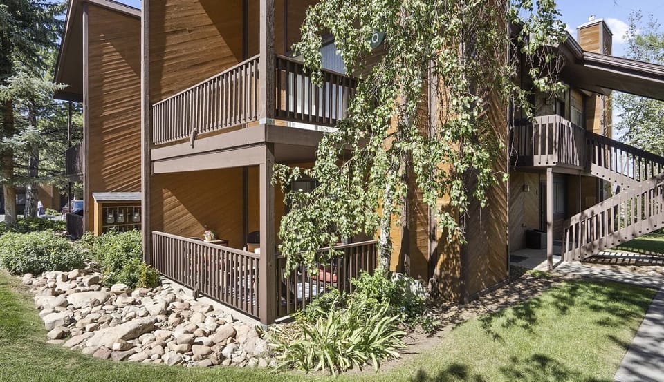 Ground floor unit with private covered patio