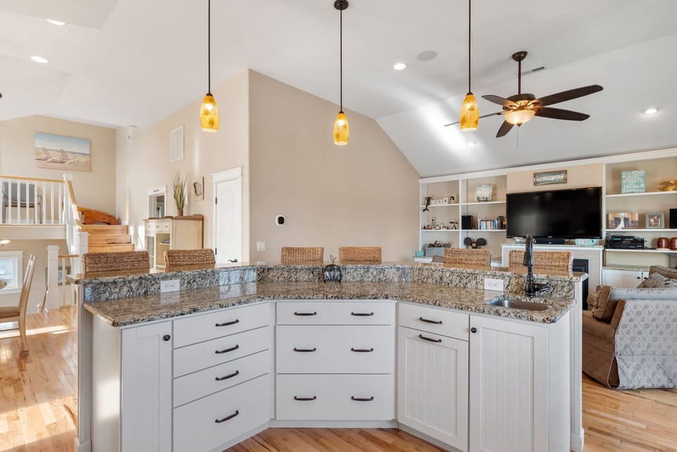 KDS3633: Another Day In Paradise | Top Level Kitchen