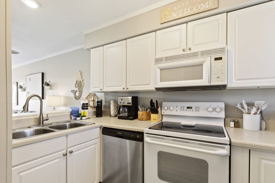 Fully equipped kitchen
