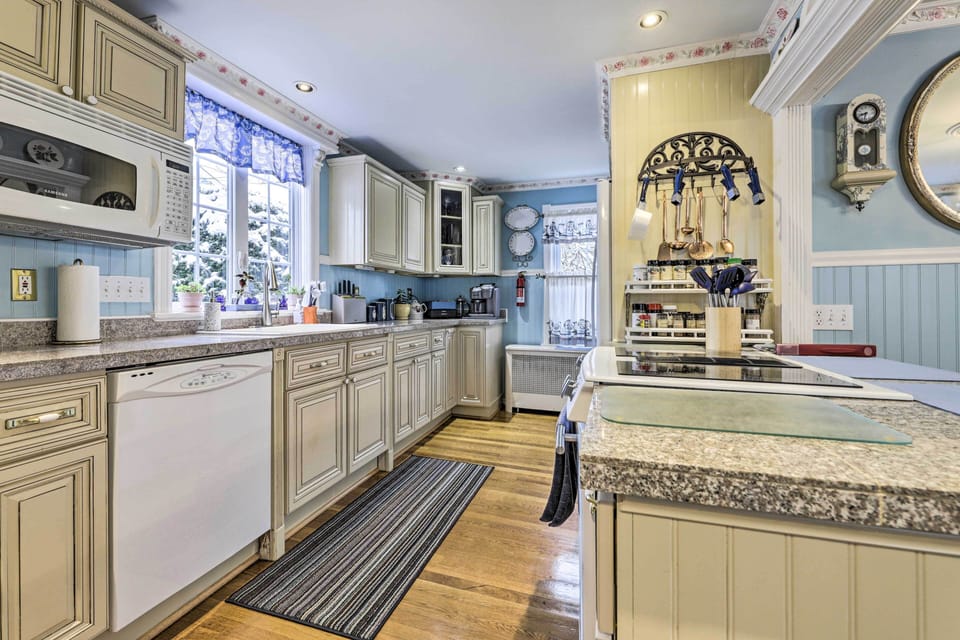 Kitchen | 1st Floor | Cooking Basics | Coffee Maker