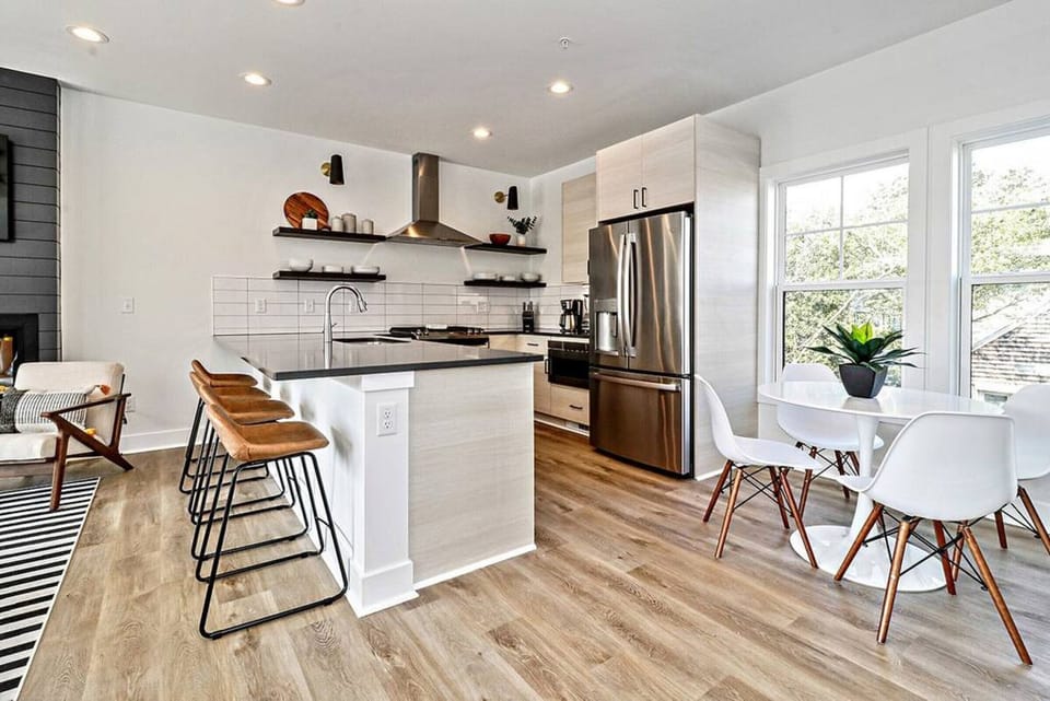 Open concept living and dining for the win!