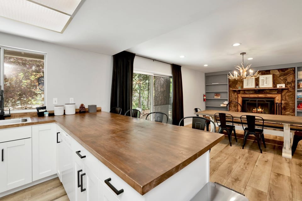 Inviting dining area designed for comfort and connection. The space feels open and airy, with a warm atmosphere that makes everyday meals and special gatherings equally enjoyable.