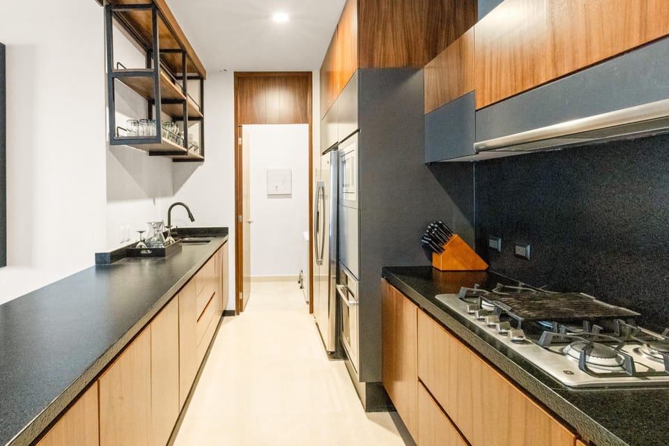 Condo - Image 17
