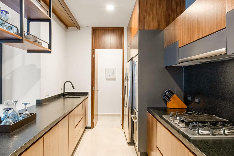 Condo - Image 15