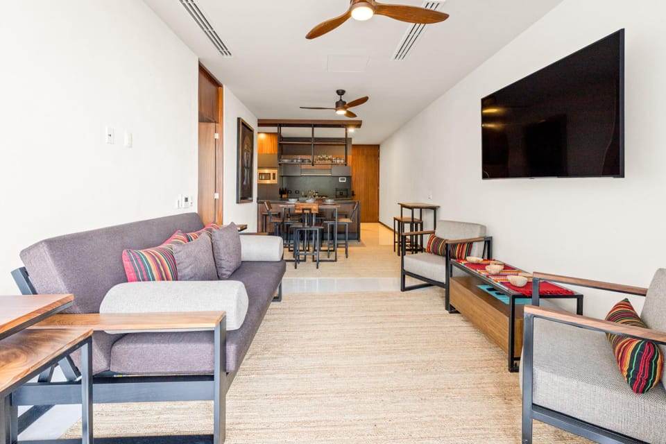 Condo - Image 11