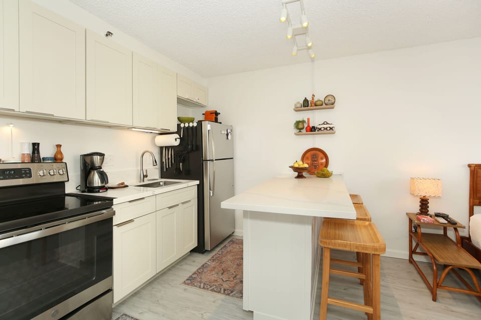 Full Kitchen