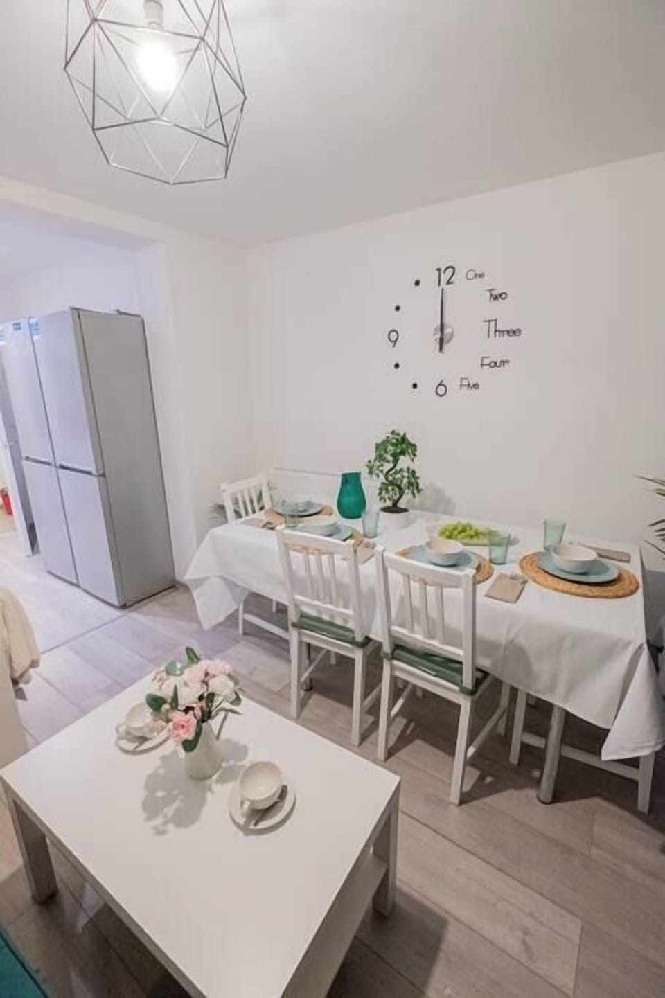 Shared dining room (1)