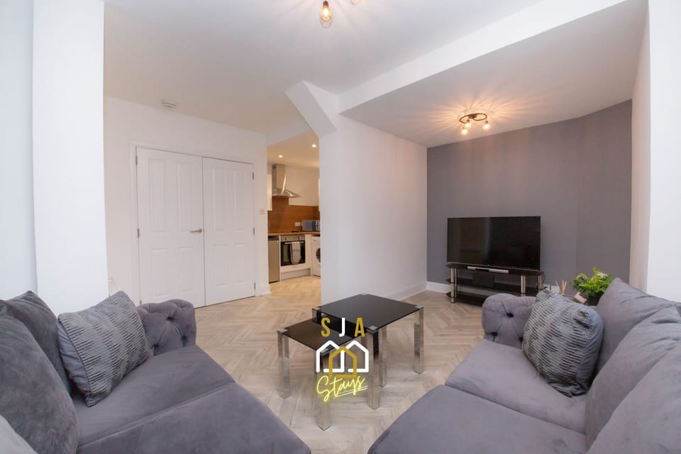 Living Room / Lounge