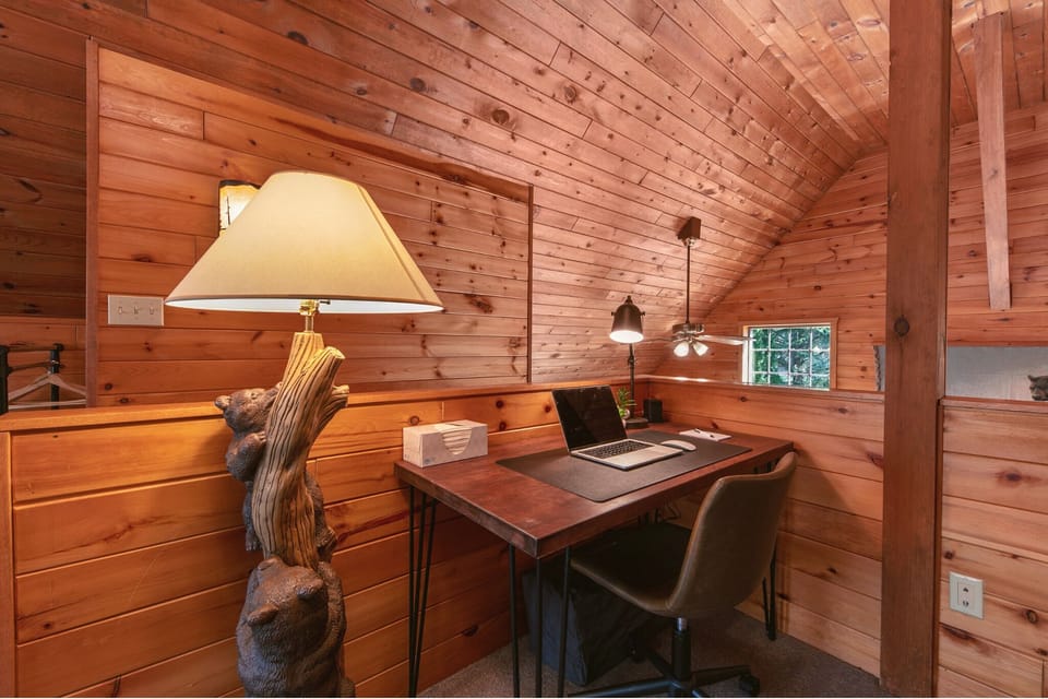 Bear Den - Work from home at a desk custom-made by your hosts up in the loft!