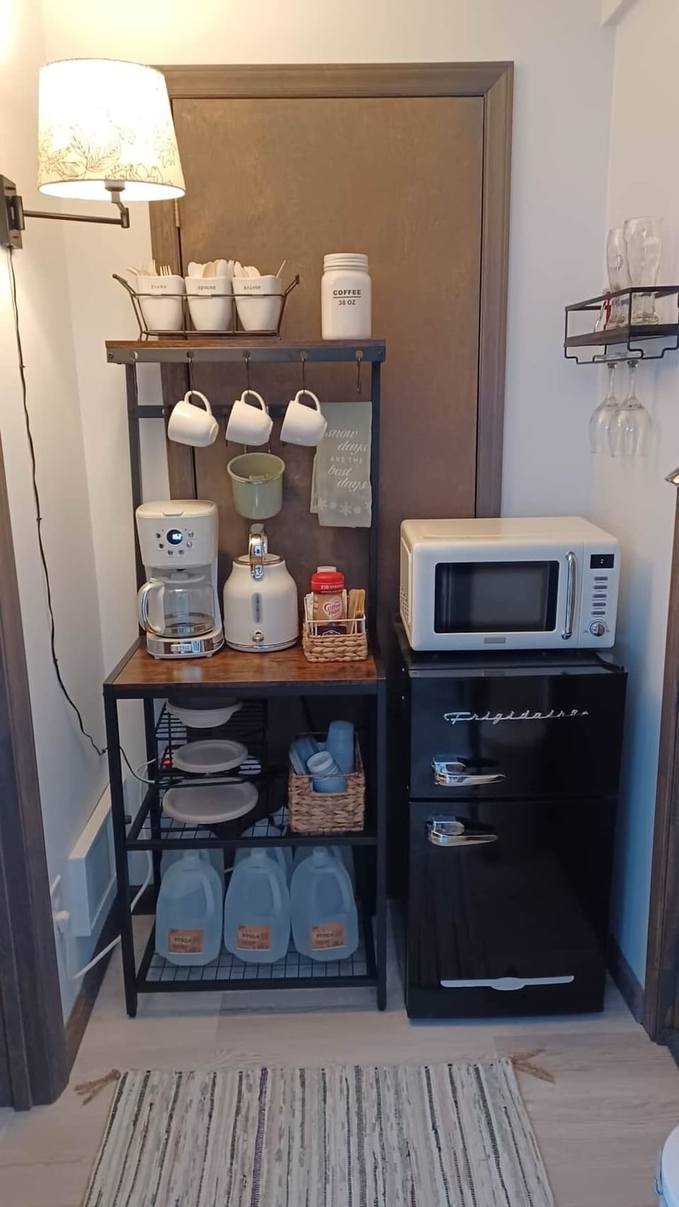 Kitchenette.